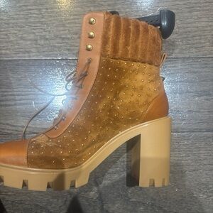 Christian Louboutin Women's Dakita
Lug 70 Studded Suede Ankle Boots